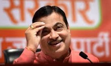 राजनीति ‘असंतुष्ट आत्माओं का सागर’ है: गडकरी