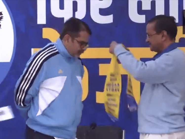 UPSC कोचिंग पढ़ाने वाले ओझा सर AAP में शामिल:दिल्ली विधानसभा का चुनाव लड़ सकते हैं, BJP-कांग्रेस से मांग चुके लोकसभा टिकट