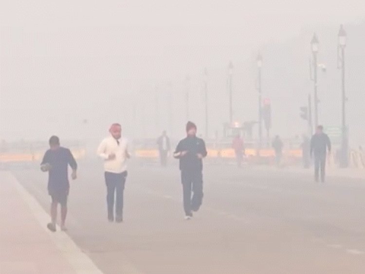 दिल्ली में प्रदूषण, सुप्रीम कोर्ट बोला- पाबंदियां कम नहीं होंगी:कंस्ट्रक्शन मजदूरों को मुआवजा ना देने पर चार राज्यों के चीफ सेक्रेटरी तलब