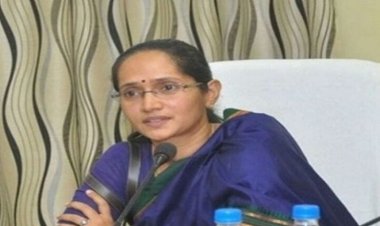 IAS रेणु जी पिल्ले का जीवन परिचय (जीवनी) : जानें इनके बारे में