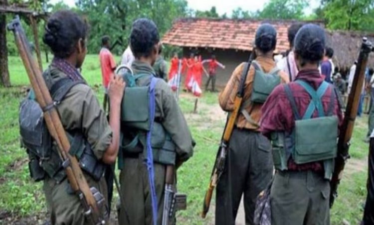 नक्सलियों का बड़ा ऐलान: 1 जनवरी को गृहमंत्री या मुख्यमंत्री के सामने करेंगे सामूहिक सरेंडर