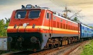 ट्रेन में सफर करना हुआ महंगा, रेलवे ने बढ़ाया किराया, जानें आम आदमी की जेब पर कितना पड़ेगा असर