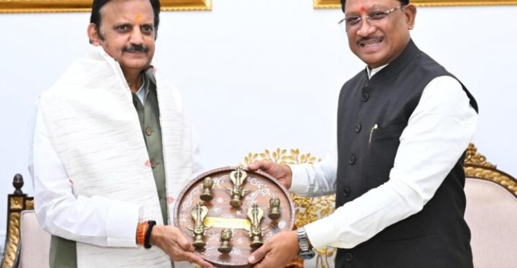 मध्यप्रदेश के डिप्टी CM राजेंद्र शुक्ला ने सीएम साय से की सौजन्य मुलाकात, रीवा-रायपुर हवाई सेवा शुरू होने पर जताई खुशी