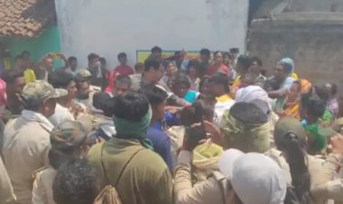 CG BREAKING : 1 लाख पेड़ों के कब्जे पर कार्रवाई, DFO पर भीड़ का हमला