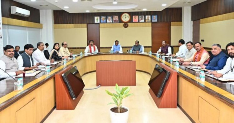 ब्रेकिंग: साय कैबिनेट ने लिये कई अहम फैसले,पढ़िए मंत्रिपरिषद की बैठक के महत्वपूर्ण निर्णय