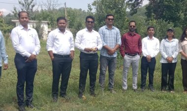 आईएएस बनने की राह पर निकले युवा अफसर,जशपुर की वादियों में सीखे ‘हिमालयी खेती’ के गुर : CGPSC के 7 ट्रेनी डिप्टी कलेक्टरों ने देखा कैसे छत्तीसगढ़ का जशपुर बन रहा ‘मिनी हिमाचल’, सेव-नाशपाती की खेती ने किया अभिभूत