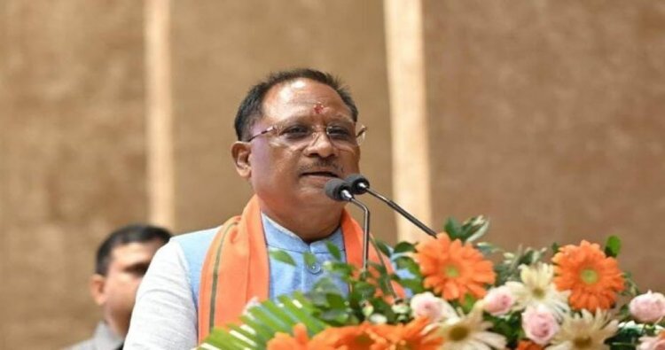 सुशासन तिहार में सामुदायिक पुलिसिंग को मिली नई मजबूती, मुख्यमंत्री ने हेलमेट पहनकर दिया सड़क सुरक्षा का संदेश