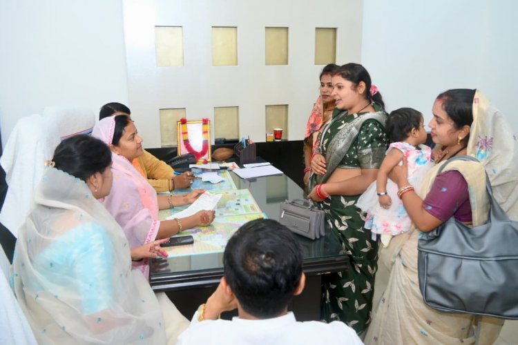 सहयोग केंद्र बना जनसमस्याओं के समाधान का प्रभावी मंच, मंत्री लक्ष्मी राजवाड़े ने सुनीं कार्यकर्ताओं की समस्याएं