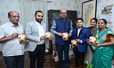 राज्यपाल डेका ने 12 वर्षीय छात्र मास्टर दिव्यांश की पुस्तक थॉट्स अबाउट गॉड का किया विमोचन