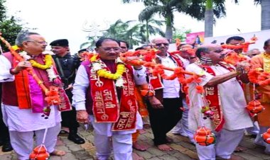 मुख्यमंत्री विष्णुदेव साय ने किया रुद्राभिषेक, प्रदेश की सुख-समृद्धि और खुशहाली की कामना; भव्य कांवड़ यात्रा में हुए शामिल